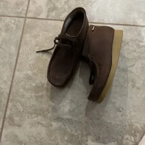 Clarks | Shoes | Size 7 Clarks Wallabies Chocolate Colored  display picture 1